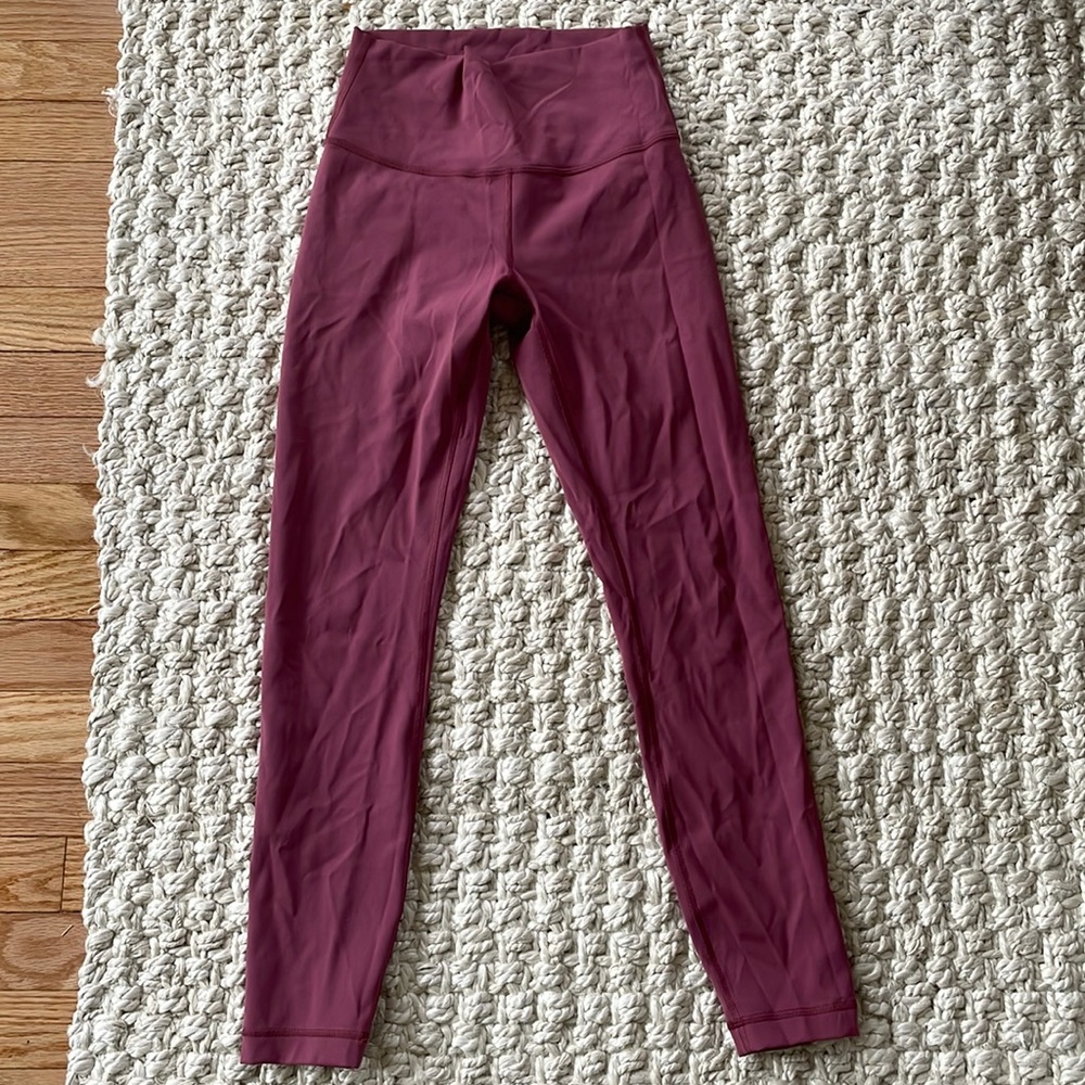 Lululemon Wunder Under high rise 25” leggings size 4. Vintage Plum.